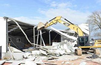 Nilüfer’de 3 noktada yıkım