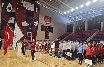 Okul Sporları Basketbol Gençler A Yarı Final Müsabakaları açılış seremonisi yapıldı