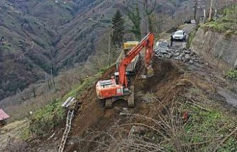 Ordu’da eriyen kar suları heyelanlara neden oldu