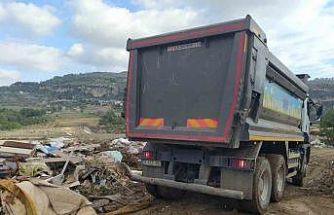 Ormanlık alana atık döken Mersin Yenişehir Belediyesine 4,6 milyon liralık ceza