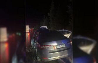 Osmaniye’de bariyerlere çarpan otomobil hurdaya döndü: 3 yaralı