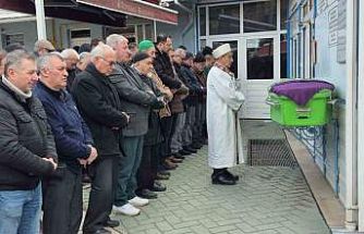 Otobüs kazasında ölen kadın son yolculuğuna uğurlandı