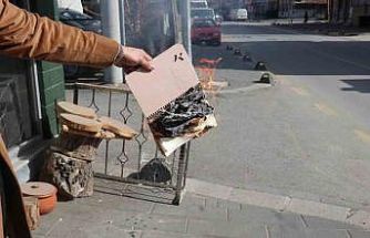 Ramazan öncesinde mahallenin bakkal borcunu kapattı