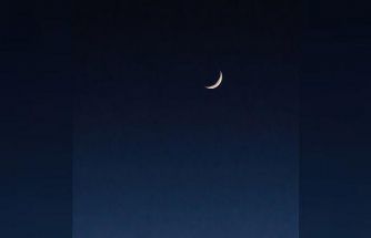 Ramazan’ın ilk iftarında Tekirdağ semalarında hilal güzelliği