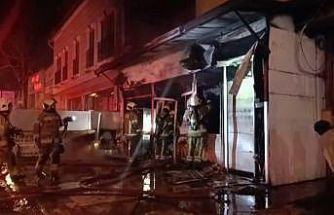 Sabah saatlerinde yangın çıkan dükkan kullanılamaz hale geldi