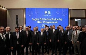 Sağlık çalışanları iftar sofrasında buluştu