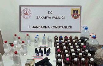 Sahte alkolleri piyasaya sürecekti, jandarma yakaladı