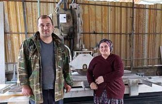 Sanal alemde başlayan aşk, mermer atölyesinde omuz omuza hayat mücadelesine dönüştü