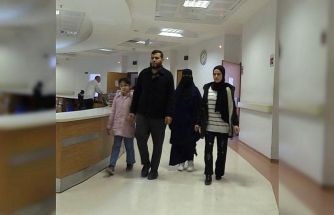 Şanlıurfa’da yatağa bağlı kardeşler tedavi sonrası yürümeye başladı