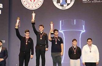 Satrançta Çeşme’nin gururu Egehan Yıldız Avrupa yolcusu