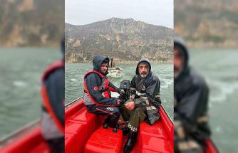 Siirt’te baraj gölünde mahsur kalan iki kişi kurtarıldı