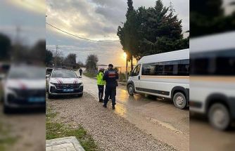 Sinop’ta jandarmadan okul çevrelerinde huzur ve güven uygulaması