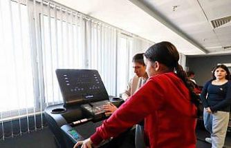 Sporcuların faydalandığı salon yeni ekipmanlarla donatıldı