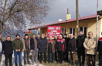 Tarım ekipleri Ekmekli köyünde üreticilerle buluştu