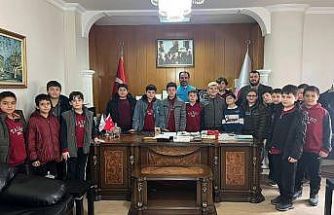 Tavşanlı’da Kur’an Kursu öğrencilerinden örnek destek