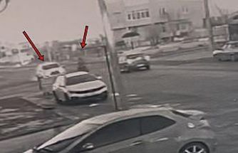 Tekirdağ’da otomobille çarpışan bisikletlinin yaralandığı feci kaza kamerada