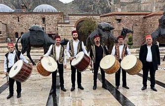 Tokat’ta Ramazan geleneği yaşatılıyor, 21 davulcu sahaya çıkıyor