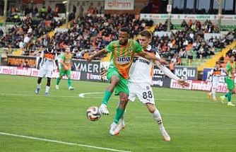 Trendyol Süper Lig: Corendon Alanyaspor: 1 - RAMS Başakşehir: 2 (Maç sonucu)