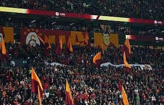 Trendyol Süper Lig: Galatasaray: 0 - Corendon Alanyaspor: 0 (Maç devam ediyor)