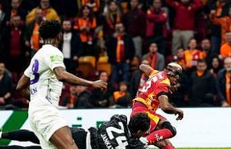 Trendyol Süper Lig: Galatasaray: 2 - Eyüpspor: 0 (İlk yarı)