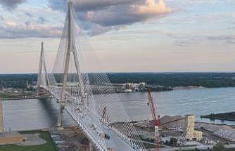 Trump, Kanada’nın inşa ettiği köprünün mülkiyetini istedi