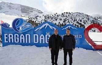 Tunceli ve Erzincan turizmine milat olacak yol için iki vali el sıkıştı