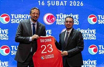 Türkiye Basketbol Federasyonu ile Türkiye Sigorta arasında Milli Takımlar ana sponsorluk anlaşması yenilendi