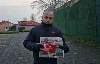 Türkiye Gazetesi dağıtıcısından duygulandıran hareket
