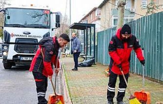 Ümraniye Belediyesinin temizlik çalışmaları aralıksız devam ediyor