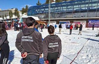 Ünilig kış oyunlarında Atatürk Üniversitesi rüzgârı