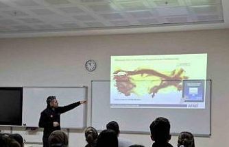 Üniversite öğrencilerine ve akademik personele afet eğitimi