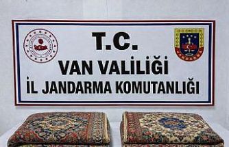 Van’da 1 milyon 200 bin TL değerinde gümrük kaçağı 2 adet halı ele geçirildi