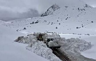 Yayladere’de iki metreyi bulan karla mücadele