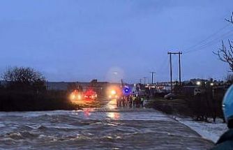 Yunanistan’da sel sularına kapanan sürücü hayatını kaybetti