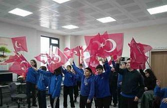 Zabıtadan bayrak sevgisine destek