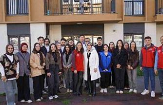 Zonguldak’ta üniversite öğrencileri geleceğe mektup yazdı