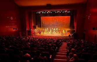 ‘2026 Şeyh Edebali Yılı’ kapsamında ‘Devlet Ana’ oyunu Bilecik’te sahnelendi