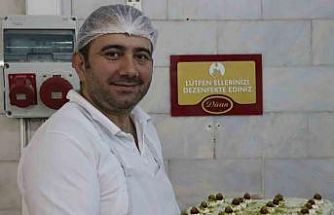 25 yıllık usta, tarihi Osmanlı’ya dayanan güllaçın püf noktalarını anlattı