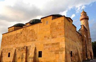 800 yıllık Selçuklu camisi meraklılarını bekliyor