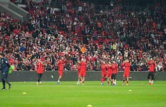 A Milli Futbol Takımı, 1667 gün sonra Dolmabahçe’de
