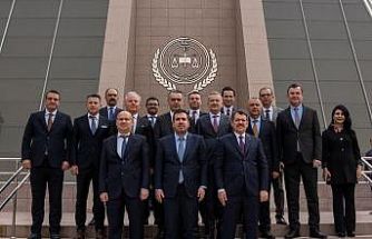 Adalet Bakan Yardımcısı Tuncay, İzmir Adliyesi’ni ziyaret etti