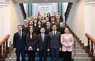 Adalet Bakanı Gürlek, gazetecilerle bayramlaştı