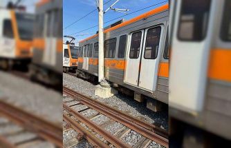 Adana’da raydan çıkan metro vagonu direğe çarptı