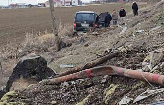 Adilcevaz’da kontrolden çıkan araç takla attı: 1 kişi yaralandı