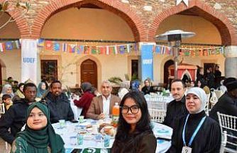 ADÜ Rektörü Kent, uluslararası öğrencilerin iftarına katıldı