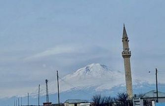 Ağrı Dağı’nın zirvesi göz kamaştırdı