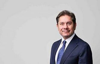 Akbank sendikasyon kredisini 1 milyar doları aşan taleple yeniledi