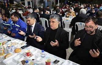 Akdeniz’de birlik sofrası: Kaymakam Şener personelle iftar yaptı