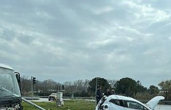 Akhisar’da OSB kavşağında trafik kazası: 1 yaralı