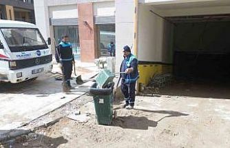 Akpınar Çarşısı’nda temizlik çalışmaları başladı